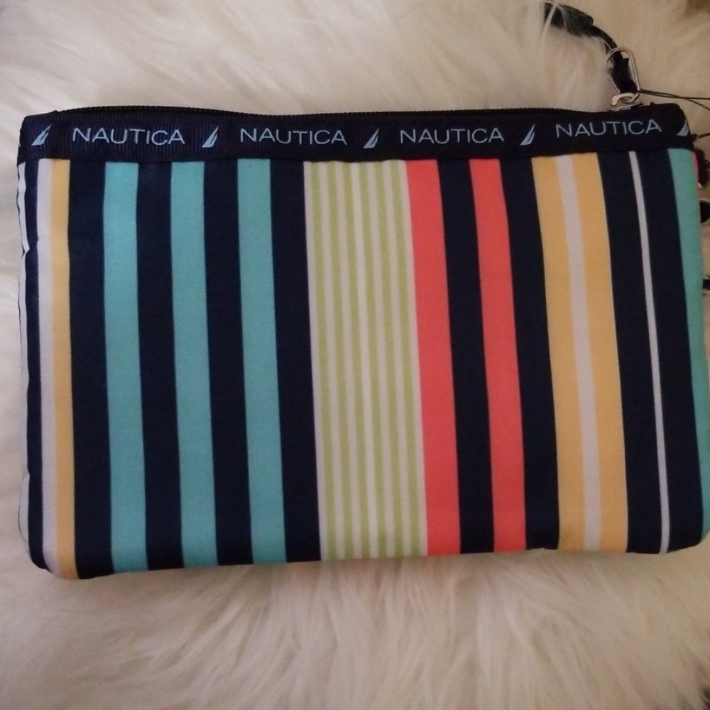 Wristlet - Picture 2 of 4